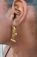 Boucle d’Oreille Dorée à Chaîne Ajustable – Tyb Orchid